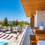 Villa Nena With Heated Pool, Jacuzzi And Sauna
