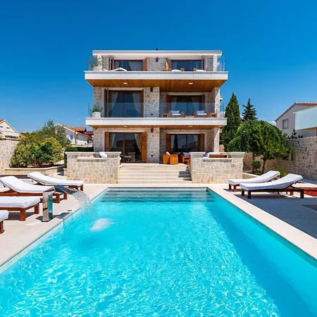 Nena With Heated Pool, Jacuzzi And Sauna Kakma