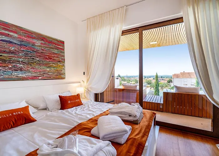 Villa Nena With Heated Pool, Jacuzzi And Sauna *
